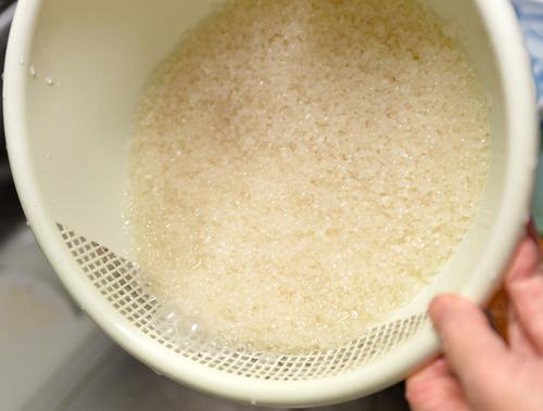 アルミ鍋の焦げ予防に有効な「米の研ぎ汁」の写真