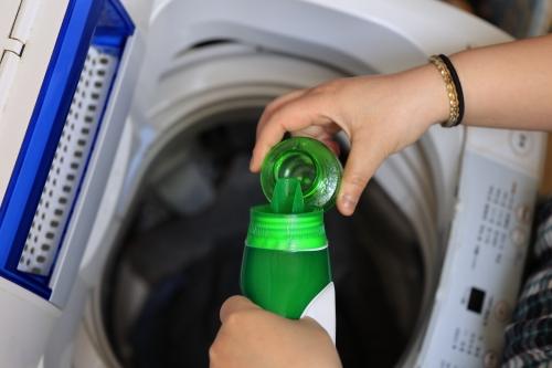 塩素系漂白剤で洗濯機を掃除する