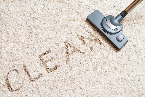絨毯クリーニングのNG行動とは？自宅で簡単にキレイにする方法も紹介！