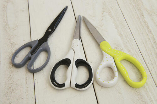 Kai 7100: 4 inch Professional Scissors