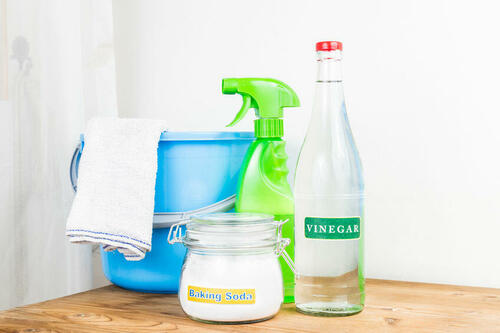 キッチン掃除時の万能掃除用具とは？クエン酸と重曹のおすすめ活用法