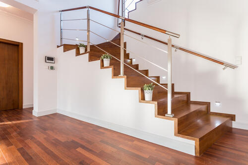 安全対策に必要な階段用滑り止めの選び方と取り付け方法 家事 オリーブオイルをひとまわし