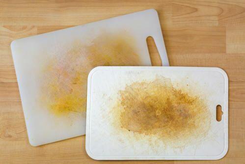 まな板の重曹や熱湯を使った除菌方法を紹介。洗うだけでは不十分！？