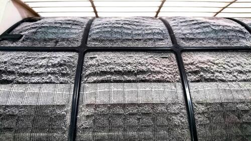 エアコンのフィルターの掃除方法！キレイを保つ秘訣とは？