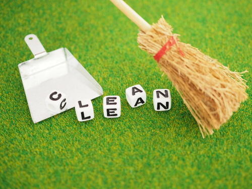 掃き掃除って意外とオモシロイ！ほうきの種類や掃除のコツなどまとめ