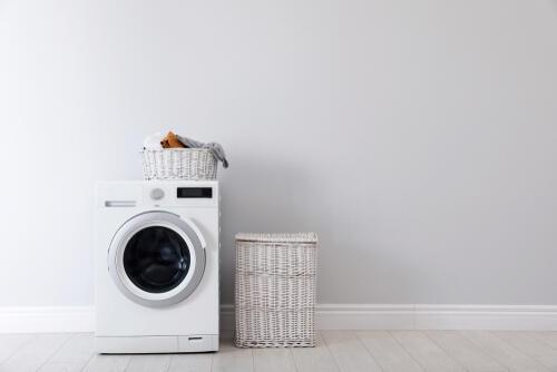 洗濯機の設置は自分でできる！手順や注意点、業者の費用も徹底解説！