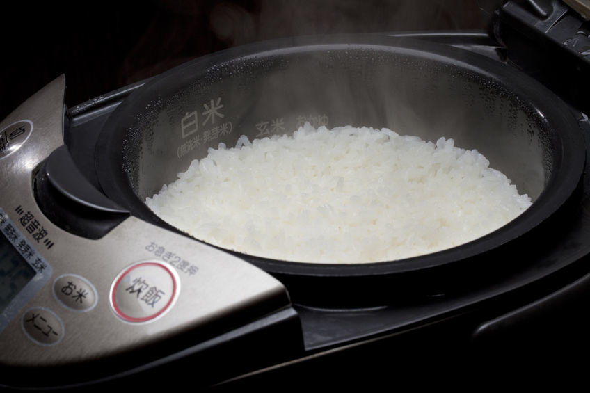 炊飯器保温で押さえておくべきポイント 知らずに損をしているかも 家事 オリーブオイルをひとまわし