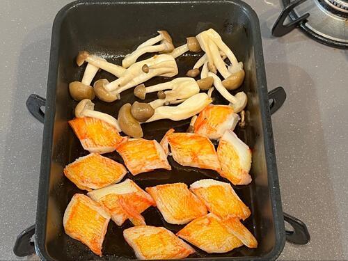カニカマを焼くという意外な発想で...