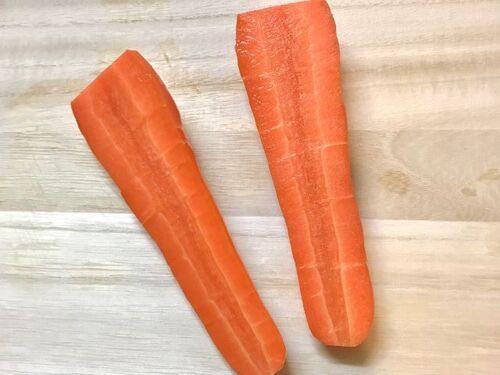 にんじんを切ります