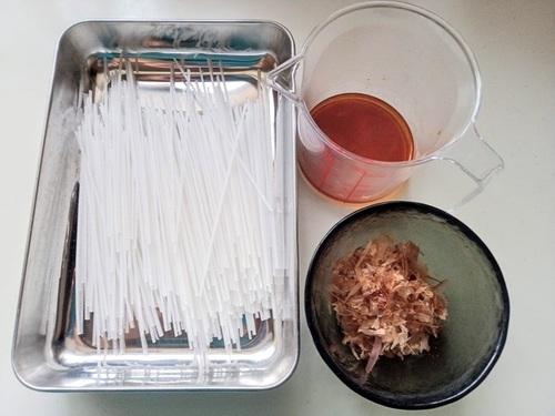 「マロニー汁」の材料はシンプル!