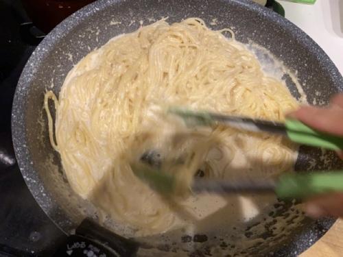麺を投入