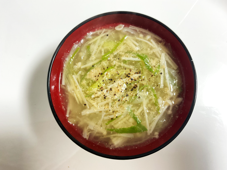 スープにとろみがついたら出来上がり