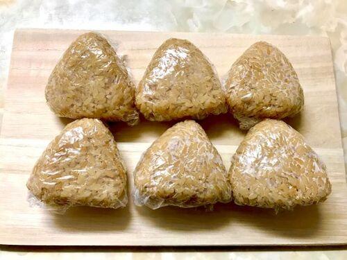 おにぎりを作ります