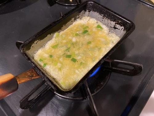 玉子焼きを作っていく