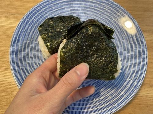 のりを巻いて完成