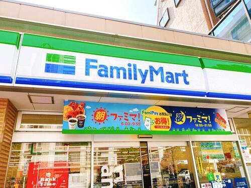 ＜FAMIMA CAFÉ＞10周年を記念して「新摘みブレンド」登場！フレッシュな生豆を使用した“春限定”の味わい