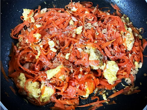 にんじんしりしりを作る