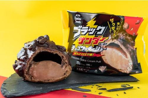 今日から発売だーーッ！【ファミマ×ブラックサンダー】ザックザク感ととろ～りクリームの相性たまらん（涙）絶対チェックして！