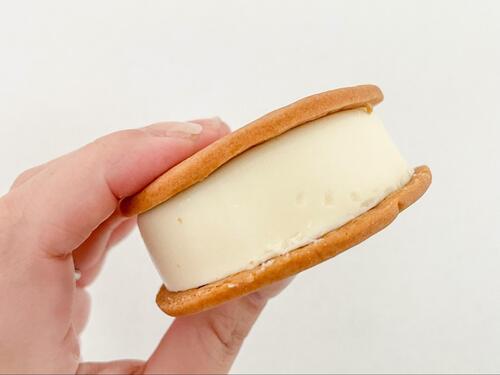 【ローソン】生チーズケーキサンド
