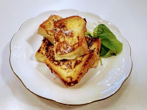 ”冷凍食パン”で作る「フレンチトースト」が超絶品！ササっと作れて覚えやすいレシピを紹介 ♪