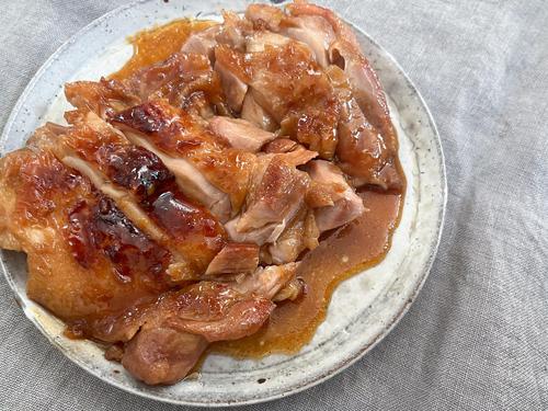 『鶏もも肉』フライパンで放置するだけで超ウマい！漬け込み不要でパパッと作れる＜絶品鶏チャーシュー＞の作り方♪