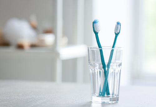 綺麗に見える『歯ブラシ』、実は雑菌が…（汗）原因は”間違った洗い方”だった！？→今すぐ試せる正しい掃除方法って？
