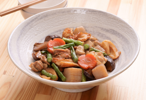 妻の手料理を”箸で弾く”夫…「お袋の飯の方がうまい」⇒しかし、妻が【最終手段】で夫が撃沈！？