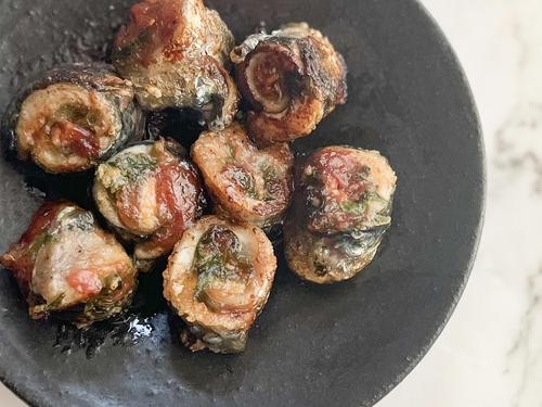 【手が止まらない美味しさ！】一口サイズで”魚”がパクパク食べられる♪＜イワシの梅しそ巻き＞を作ってみた♪