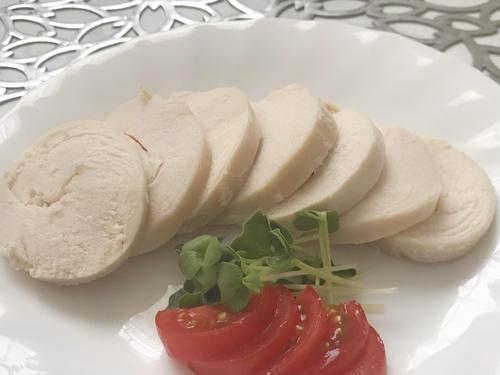 これ本当に鶏むね肉！？信じられないほど柔らかい…⇒鍋で放置するだけの＜激ウマレシピ＞に感動！