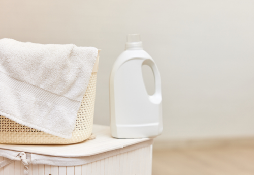 柔軟剤の入れすぎ、実は“逆効果”だった！？知らないと後悔する【落とし穴】とは