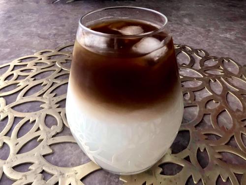 『アイスカフェオレ』そのままじゃもったいない！見た目も味も楽しめる＜美味しい淹れ方＞を紹介