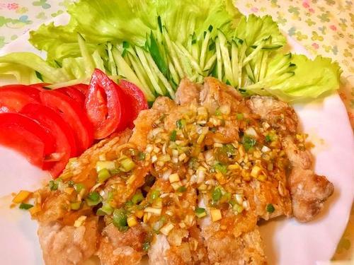 鶏もも肉×少ない油で簡単おかず♪⇒外はサクサク中はジューシーで美味しい＜極上レシピ＞を紹介
