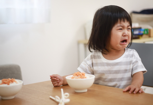 2歳娘が”味噌汁”を飲んだ直後に異変！？⇒母が慌てて口の中を見て顔面蒼白…「心臓が止まるかと思いました」