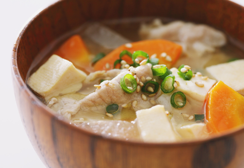 【暑い日にこそ飲みたい！】夏野菜×味噌汁がウマすぎる！＜最強アレンジレシピ＞を教えます