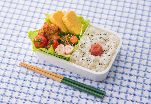 お弁当に入れてた”まさかの食材”が腐敗の原因に！？知らないと後悔する＜夏のお弁当対策＞を教えます
