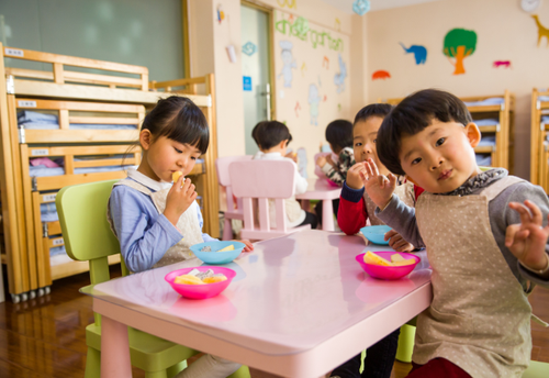 幼稚園で…ママ友「うちの子が羨ましがるからやめて」と苦情！？その”まさかの理由”とは…