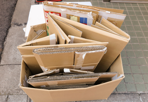 「ダンボール」の捨て方を間違えると”トラブルの原因”に！？→絶対に覚えておきたい【正しい処分法】とは