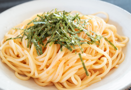 義母の作った『たらこパスタ』が緑色!?直後、その理由が判明すると…「衝撃の見た目だけど、味は美味しい!」