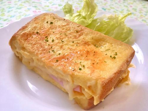忙しい朝でも即できる!”ハムとチーズのワンパントースト”が罪深いウマさ♡