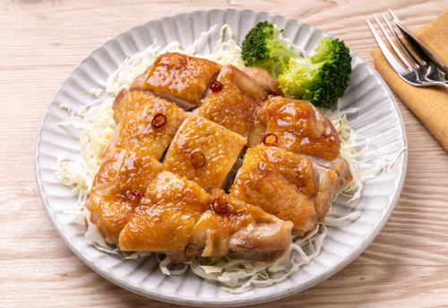 母「これを入れると美味しいよ!」私「え!?」⇒母が『鶏の照り焼き』に入れた”食材”に驚愕!