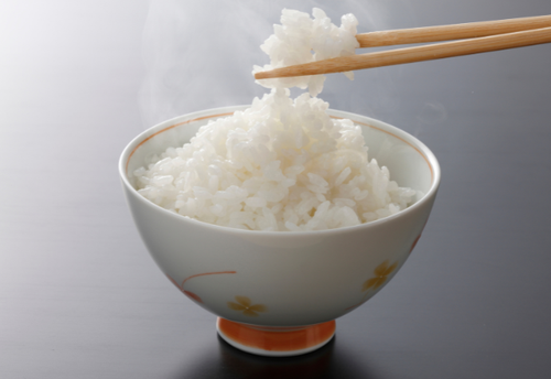 『冷凍したご飯』美味しくない…⇒それ”間違った保存方法”が原因かも(汗)ふっくらに仕上げる方法を伝授