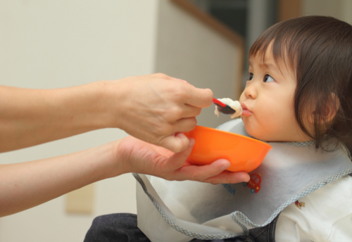 娘が祖母とお留守番するも…帰宅した母が顔面蒼白!?”娘が苦しんだ”まさかの原因に「本当にヒヤッとしました」