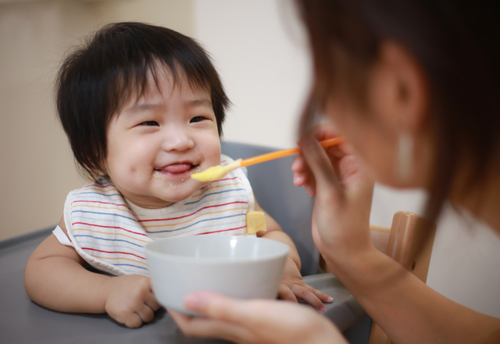 息子の離乳食に違和感!?⇒中身を見たらゾッ…(汗)原因は義実家から届いた”食材”だった