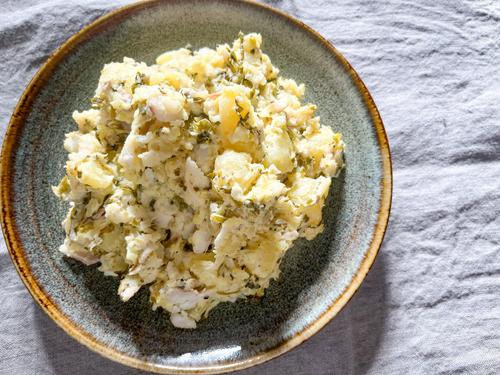 ＜簡単レシピ＞【相性バツグン】タラを使った「ポテトサラダ」がヤミつき〜！