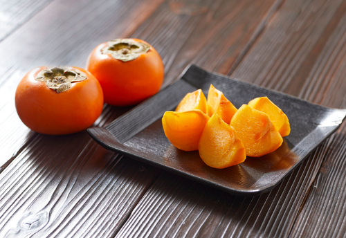 「柿、そのまま食べないで！」実は”焼くだけで”美味しさ倍増！？今すぐ試したくなる食べ方を伝授