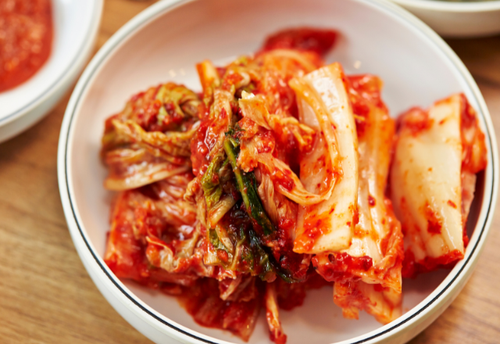 スーパーのキムチがびっくりするほど絶品に！？おうち調味料でできる“神アレンジ”に感動…！