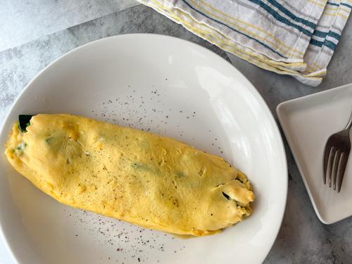 この組み合わせ【絶妙すぎる！】⇒忙しい朝に嬉しい『とろっとろ卵＆ほうれん草とチーズ』のオムレツ簡単レシピ