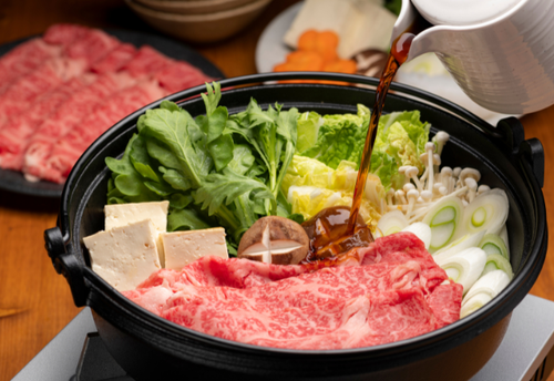 結婚直後、義実家の〈すき焼き〉に…「え？そんな風に作るの！？」と嫁が驚愕！⇒まさかの食文化の違いに…「大好きになりました」