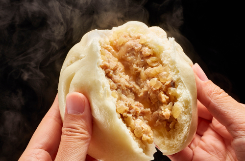 ウソだろ…！？【温め方】ひとつで『市販の肉まん』がここまで美味しくなるなんて…⇒「今日さっそくやります！」