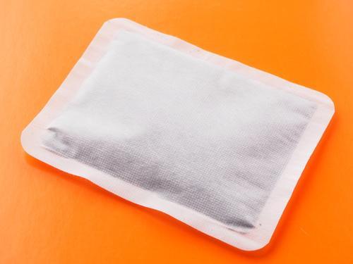 “そんな発想”すらなかった…【意外すぎる】けど「なにげに役立つ」カイロの再利用アイデア